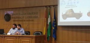 Javier Veramendi durante su conferencia en la UGR