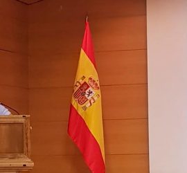 Javier Gómez en su ponencia en la Academia de Artillería