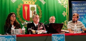 Varios ponentes durante el coloquio