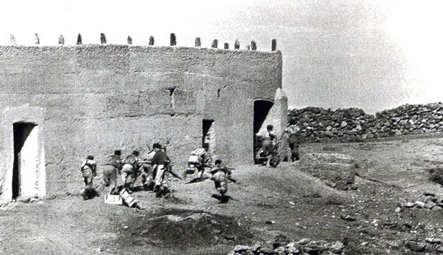 Tropas españolas operando en Ifni