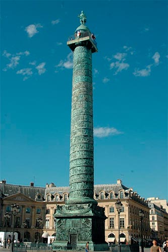 La columna Vendome conmemora la victoria de Napoleón en Austerlitz